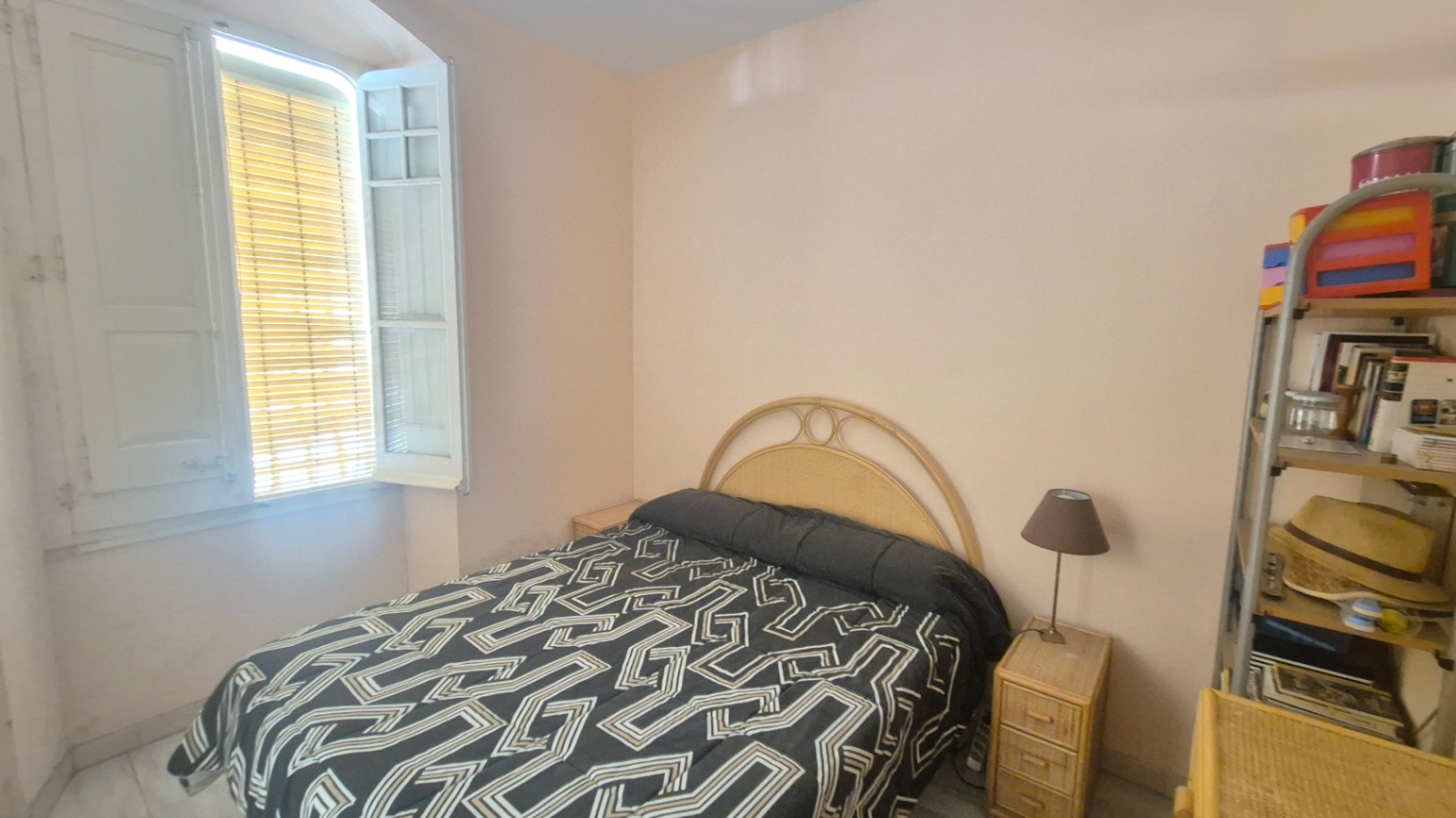 CASA DE PESCADORES CON JARDÍN EN VENTA A TAN SOLO 100 METROS DE LA PLATJA DEL CANADELL Y DEL PORT BO