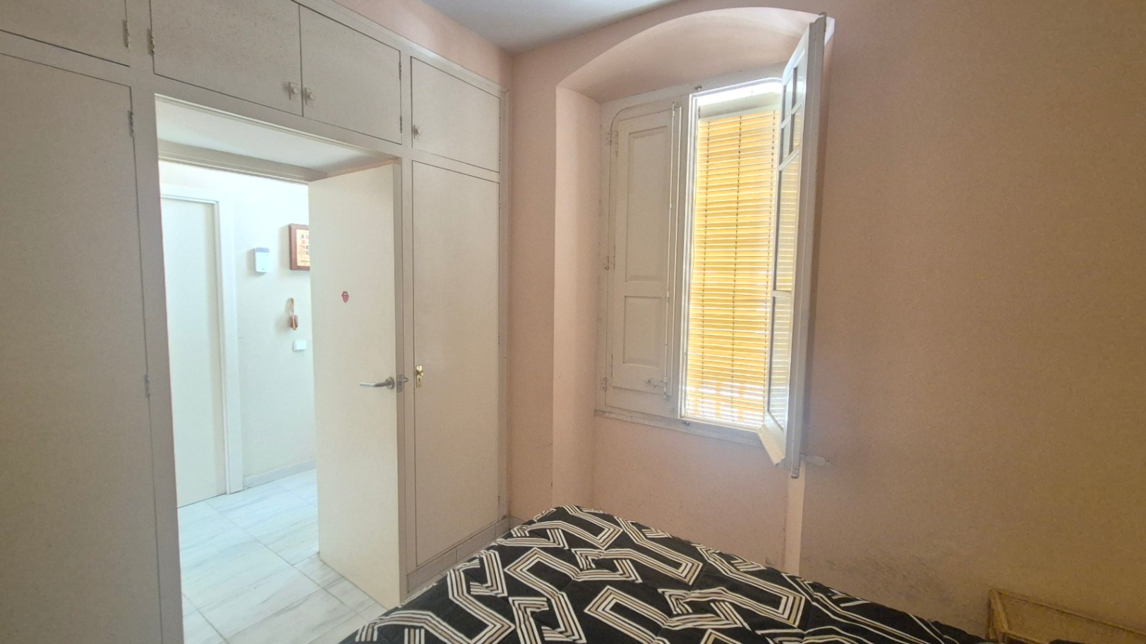 CASA DE PESCADORES CON JARDÍN EN VENTA A TAN SOLO 100 METROS DE LA PLATJA DEL CANADELL Y DEL PORT BO