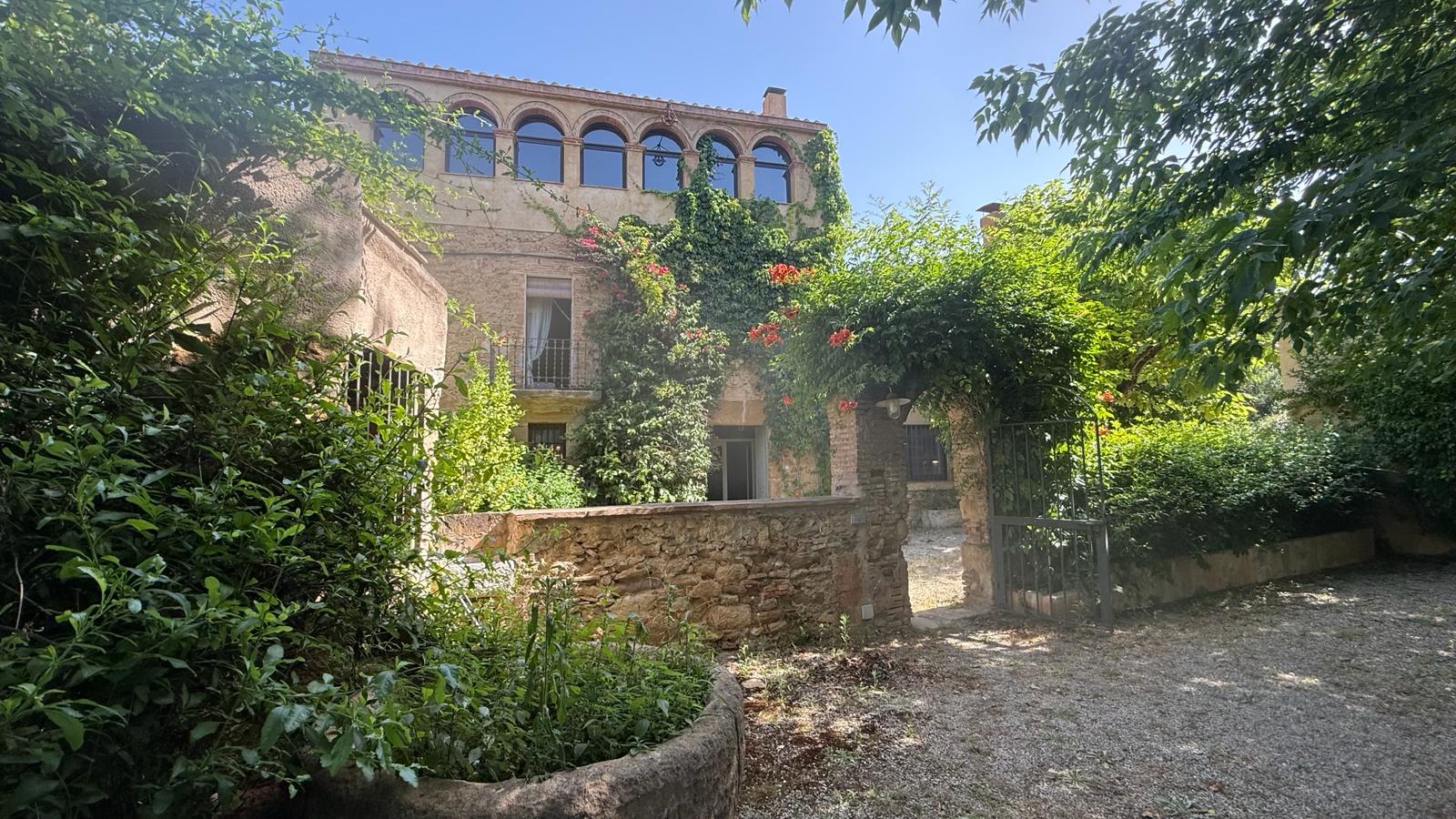EXCELENTE CASA SOLARIEGA SITUADA EN FORALLAC, TRIÁNGULO DE ORO, BAIX EMPORDÀ
