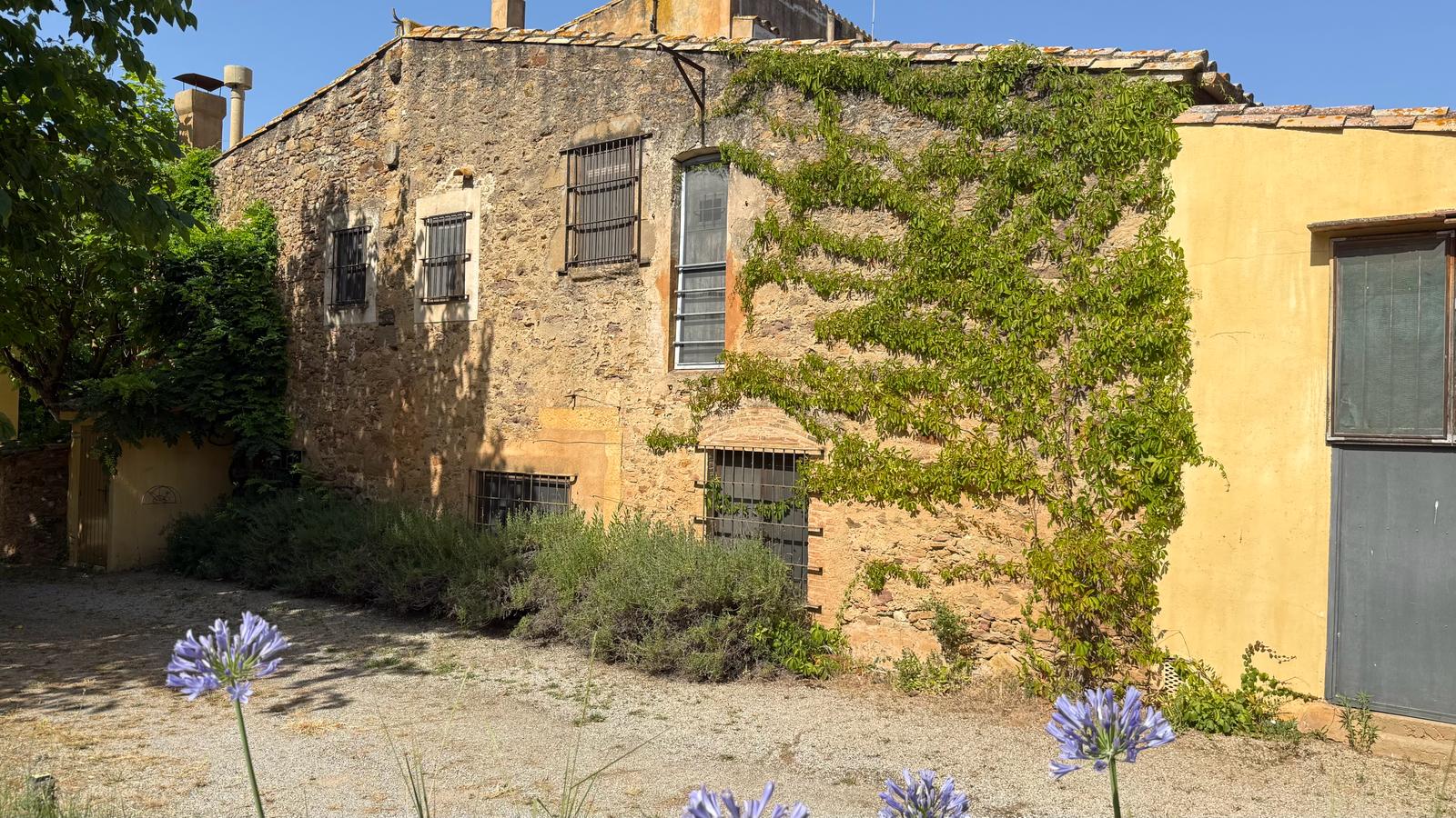 EXCELENTE CASA SOLARIEGA SITUADA EN FORALLAC, TRIÁNGULO DE ORO, BAIX EMPORDÀ