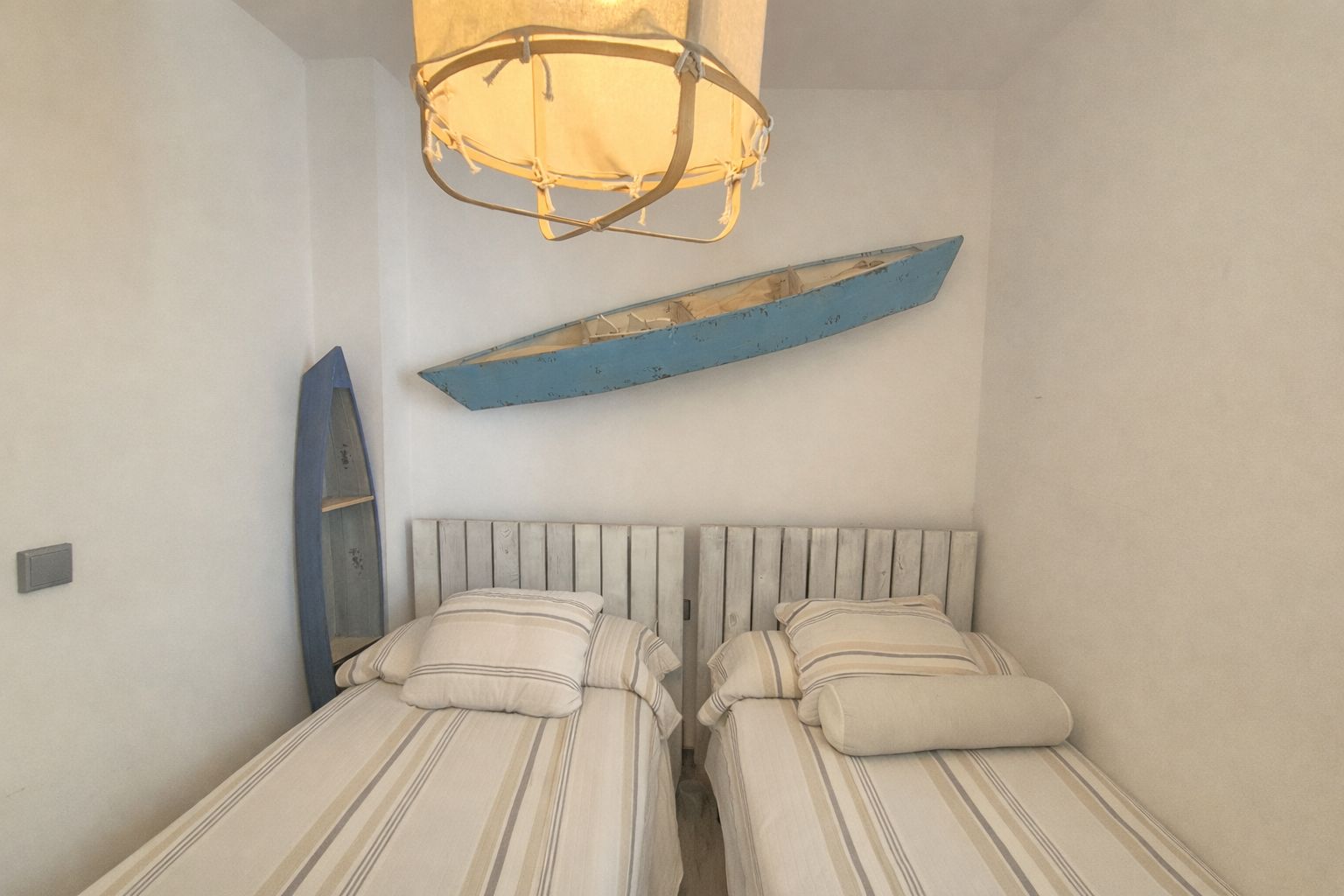 APARTAMENTO EN PLANTA BAJA EN VENTA CON JARDÍN PRIVADO Y PISCINA. SITUADO A 1 KM  DE LA PLAYA DE PALS, GIRONA, COSTA BRAVA.