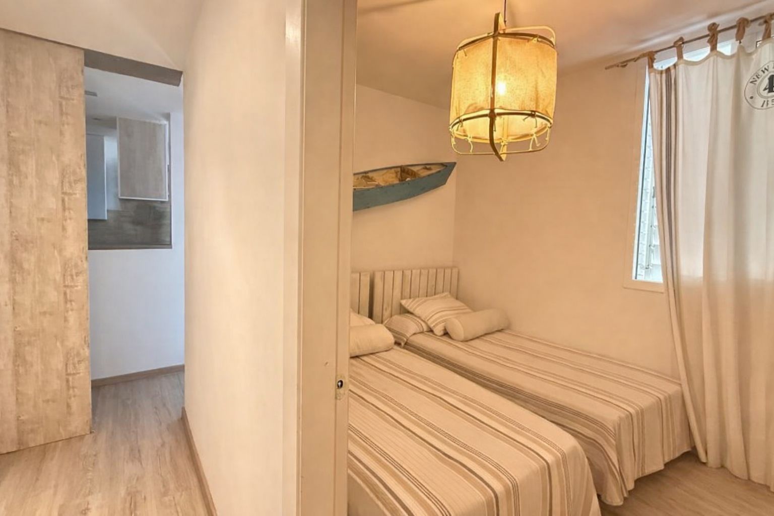 APARTAMENTO EN PLANTA BAJA EN VENTA CON JARDÍN PRIVADO Y PISCINA. SITUADO A 1 KM  DE LA PLAYA DE PALS, GIRONA, COSTA BRAVA.