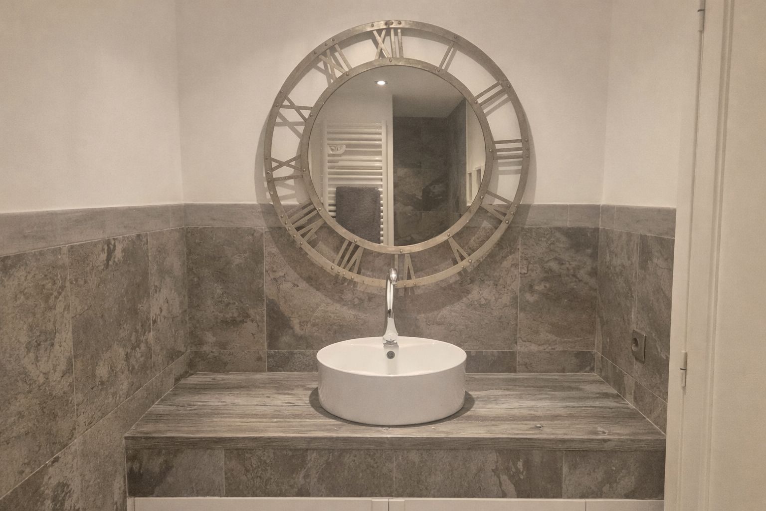 APARTAMENTO EN PLANTA BAJA EN VENTA CON JARDÍN PRIVADO Y PISCINA. SITUADO A 1 KM  DE LA PLAYA DE PALS, GIRONA, COSTA BRAVA.
