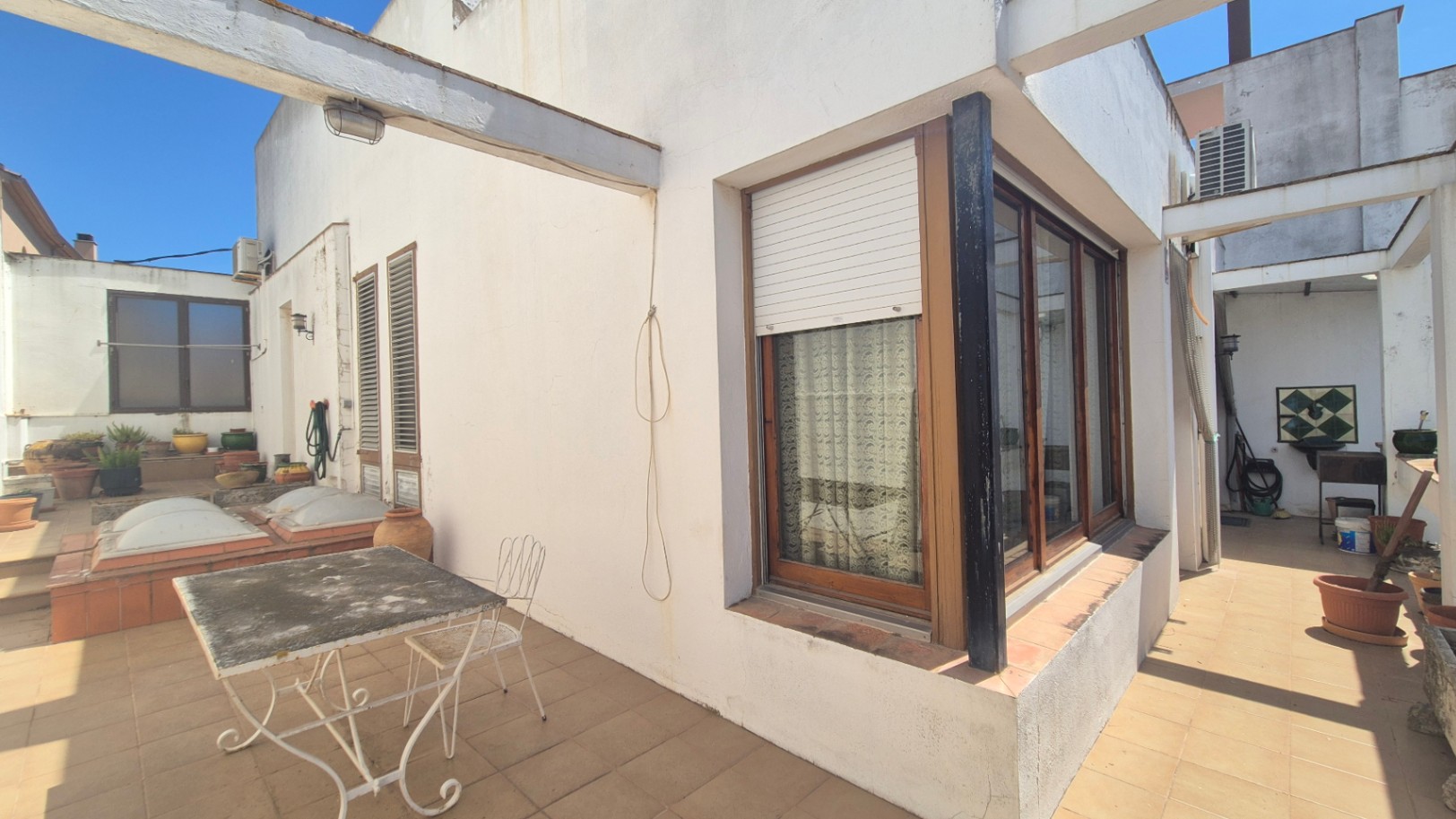 CASA EN VENTA CON GARAJE Y JARDÍN EN EL CENTRO DE PALAFRUGELL