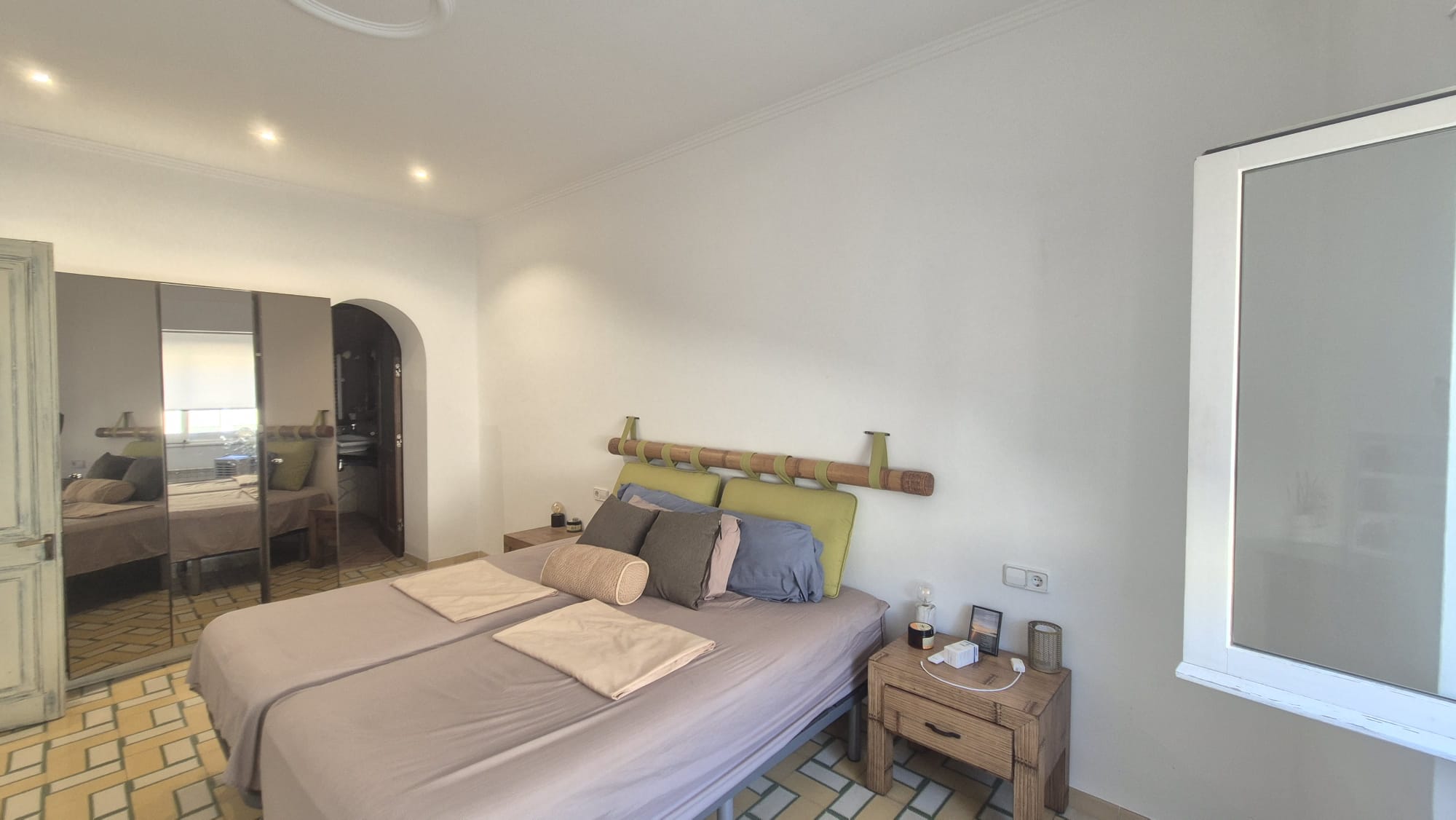 CASA DE PUEBLO CON PATIO EN VENTA A PIE DEL CASCO ANTIGUO DE PALS, BAIX EMPORDÀ