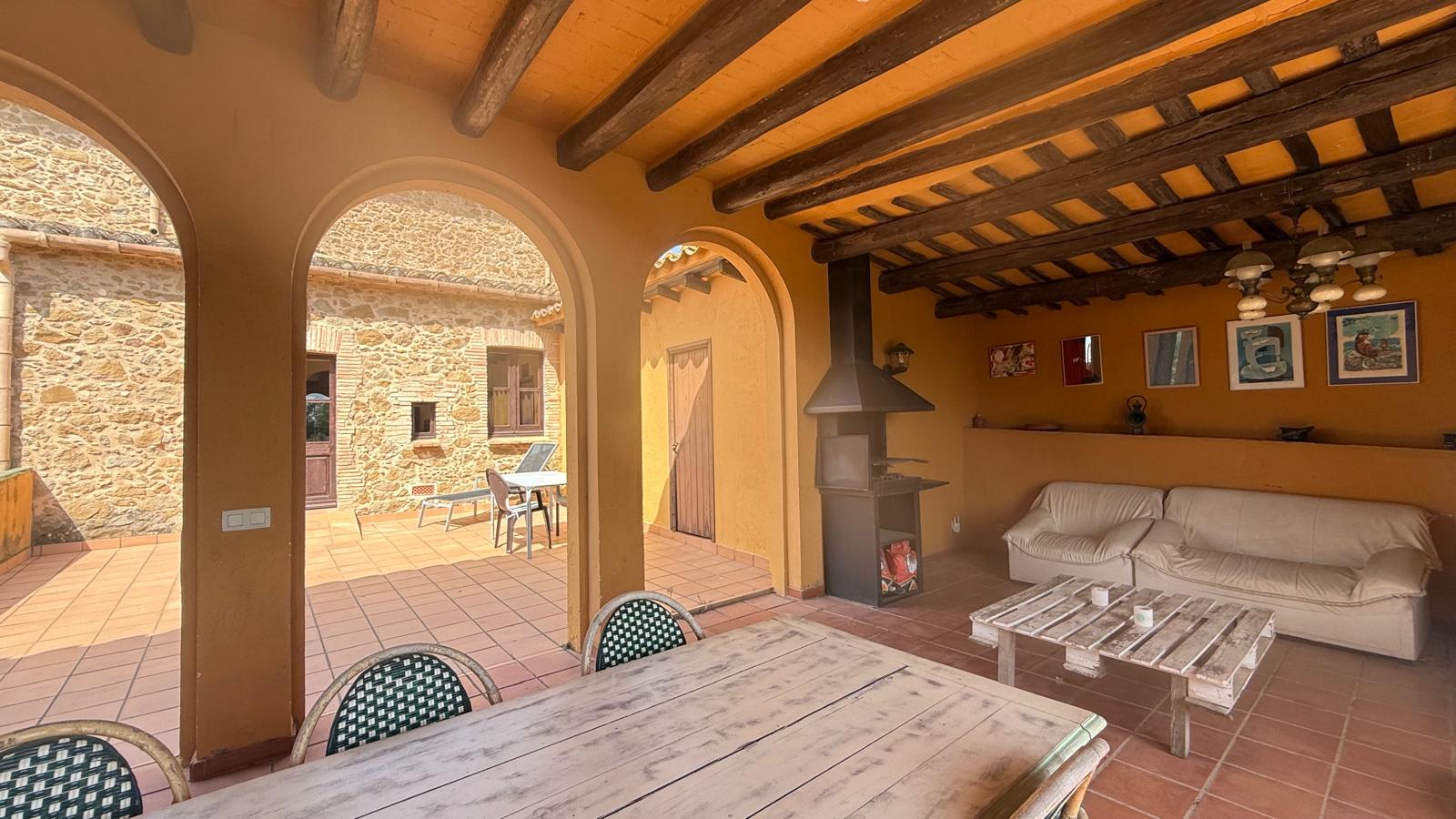 Venta de Masía en Verges, Baix Empordà, Girona de 600 m².
