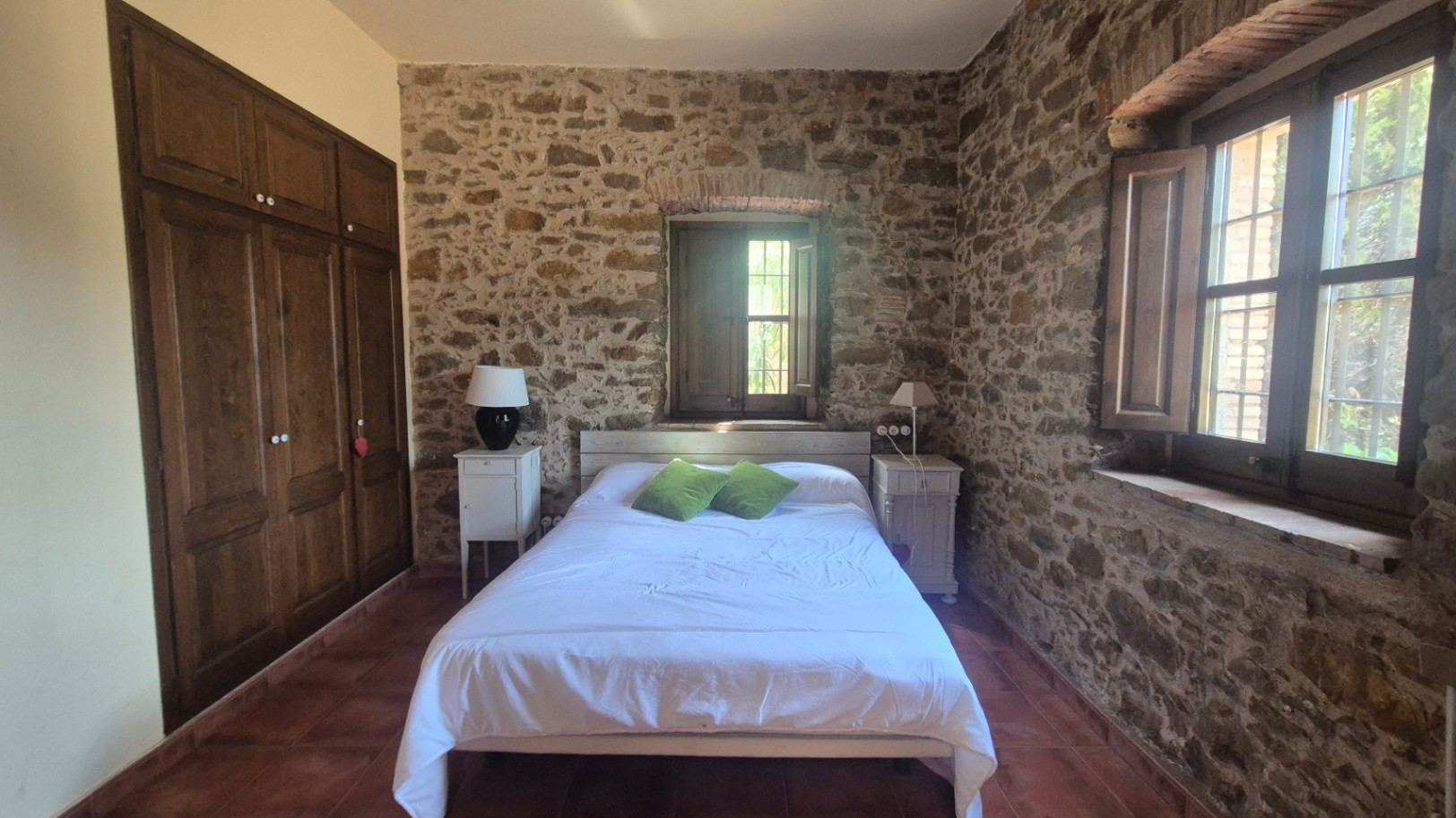 Venta de Masía en Verges, Baix Empordà, Girona de 600 m².