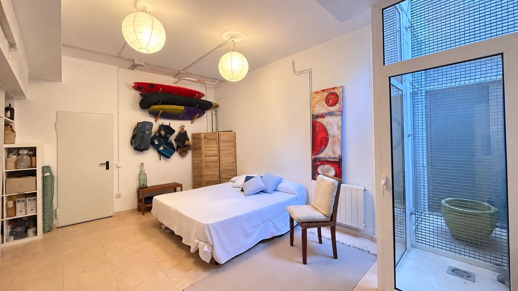 Casa con jardín y piscina comunitaria,  situada a pie del casco histórico de Pals, Girona, Baix Empordà.