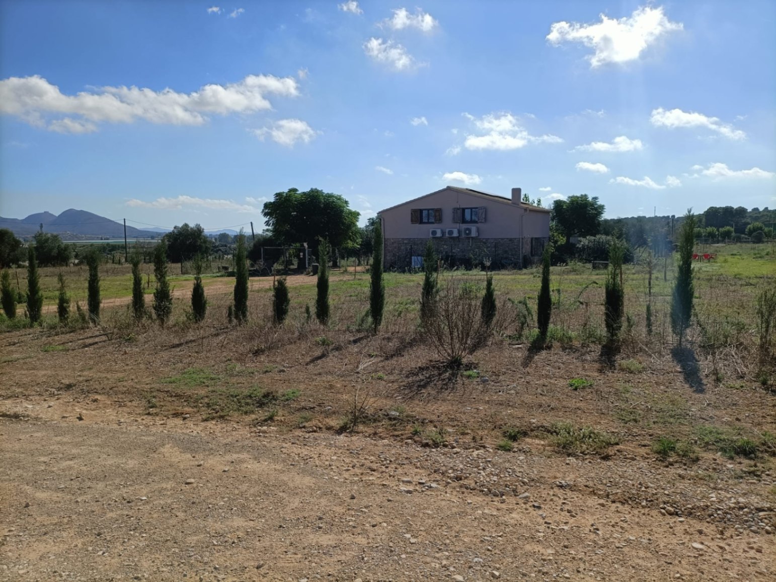 MAGNÍFICA CASA DE CAMPO CON CASI 1'5 HTAS DE TERRENO EN ALBONS, BAIX EMPORDÀ, GIRONA