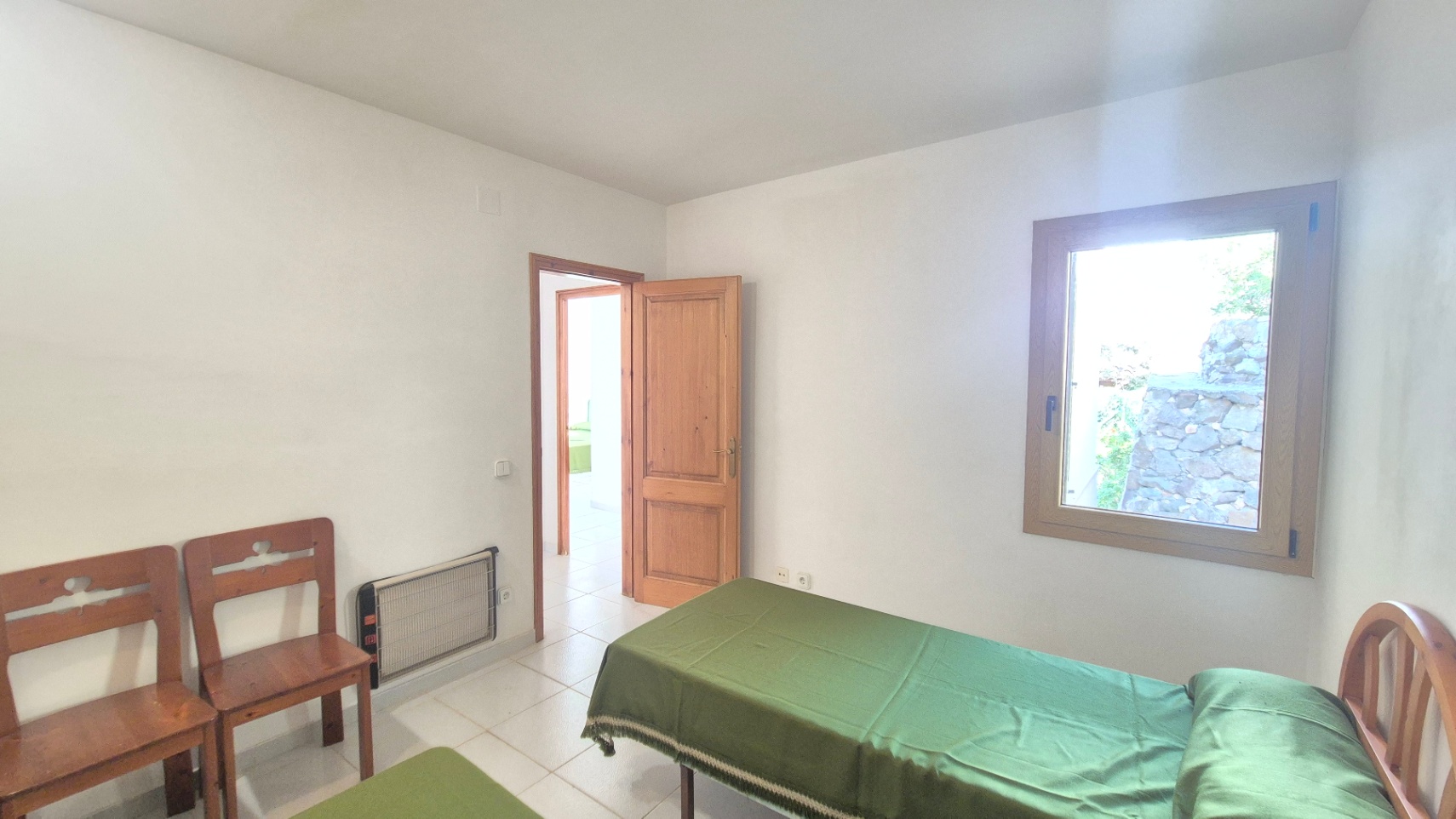 FANTÁSTICO CHALET A CUATRO VIENTOS, SITUADO MUY CERCA DE LA PLAYA DE TAMARIU