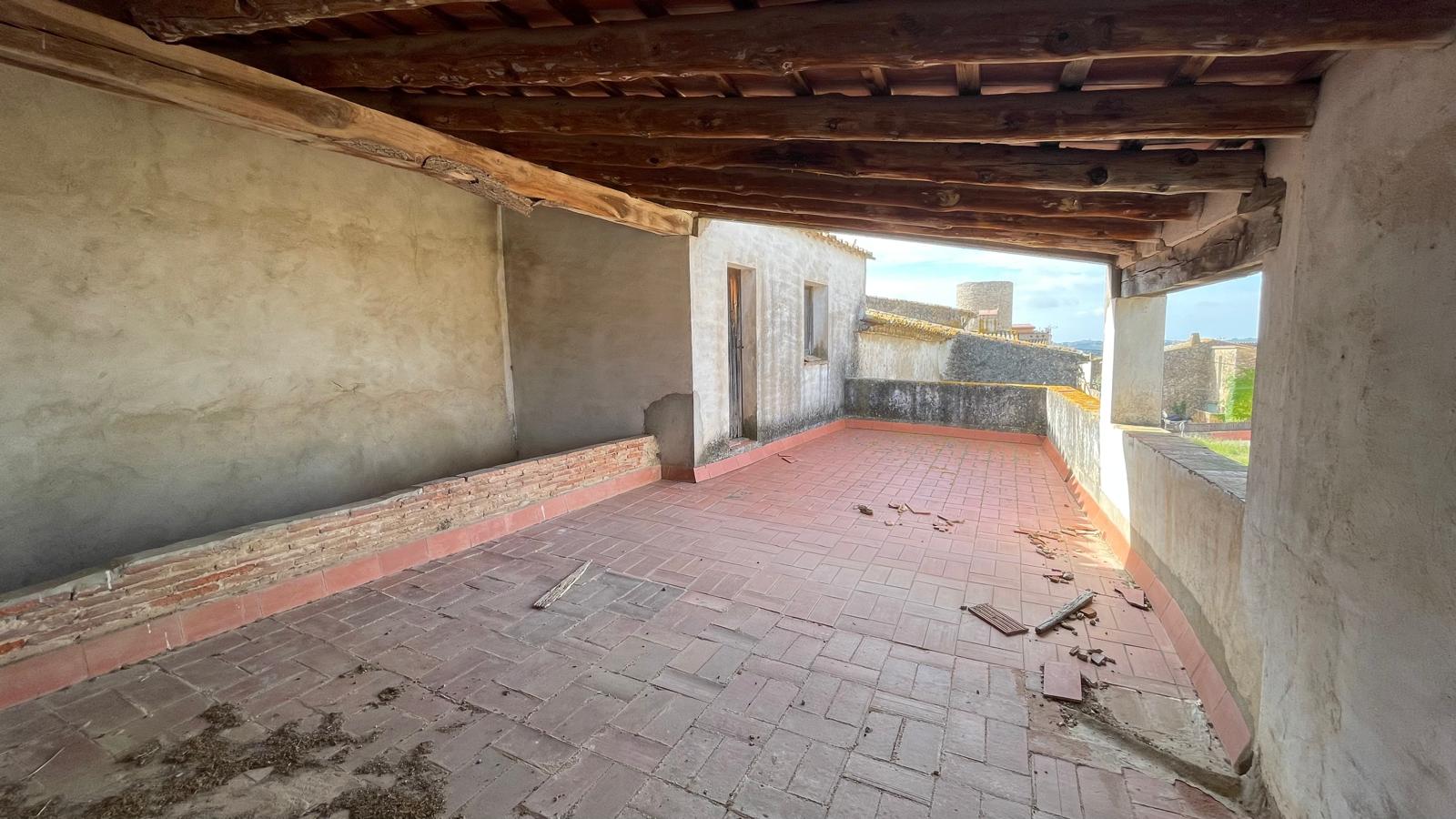 JOYA ARQUITECTÓNICA EN PLENO CORAZÓN DEL BAIX EMPORDÀ