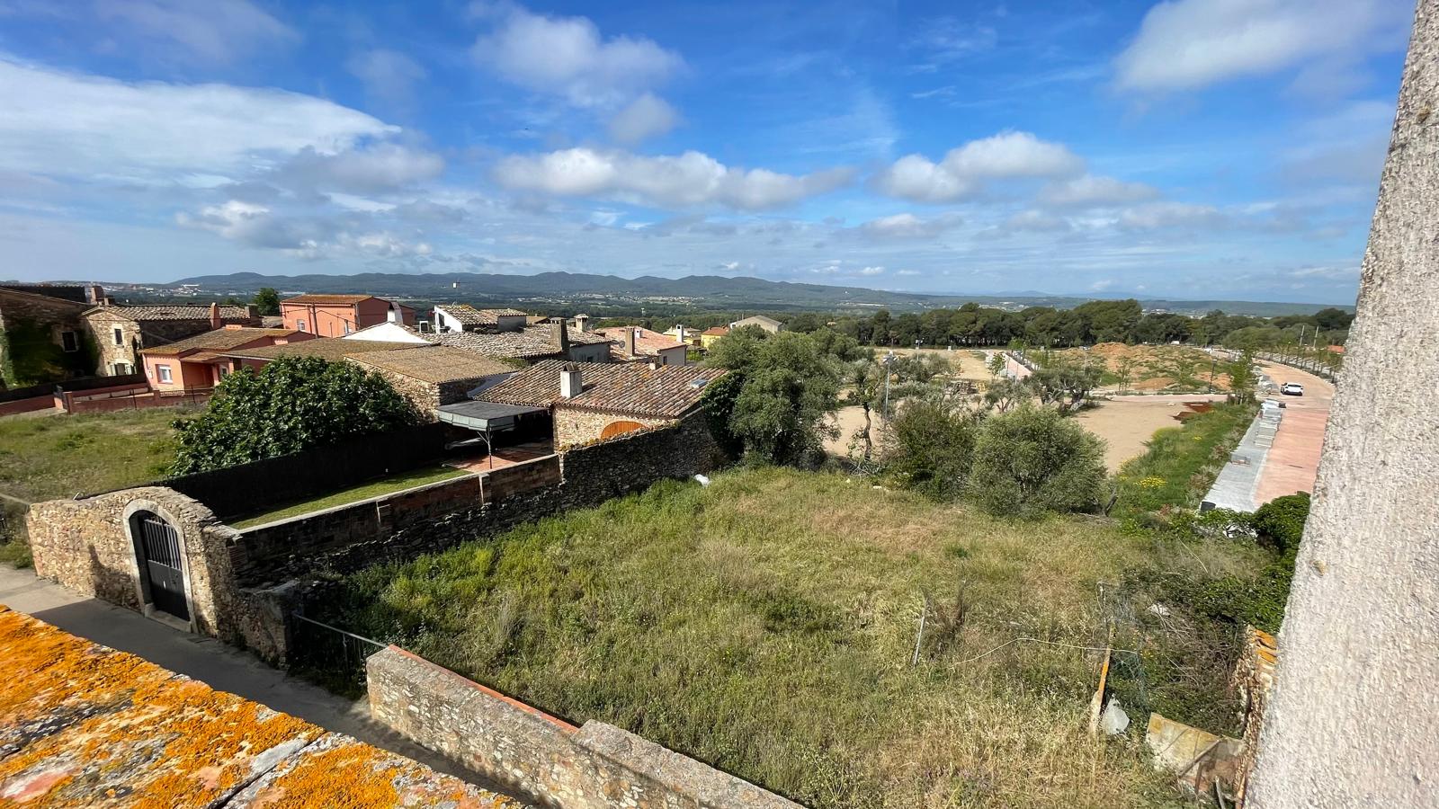 JOYA ARQUITECTÓNICA EN PLENO CORAZÓN DEL BAIX EMPORDÀ