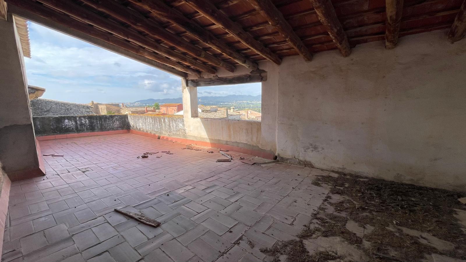 JOYA ARQUITECTÓNICA EN PLENO CORAZÓN DEL BAIX EMPORDÀ