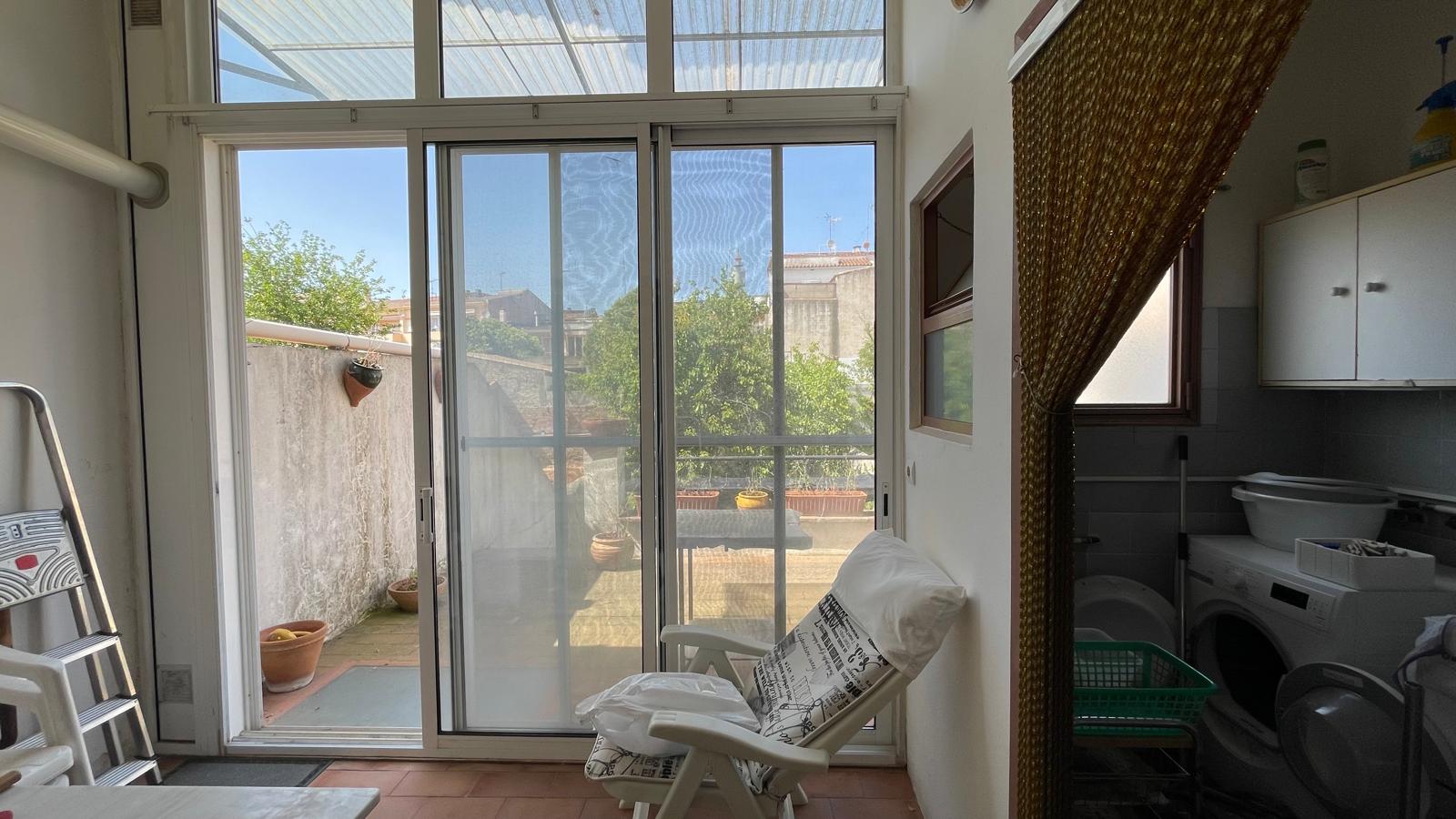 Casa de pueblo en venta, con gran jardín, varias terrazas y local comercial -  Centro de Palafrugell, Girona, Baix Empordà.