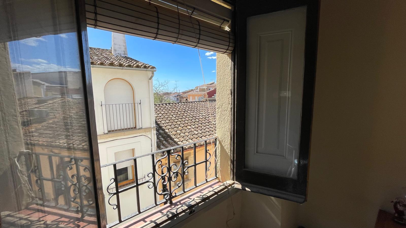 Casa de pueblo en venta, con gran jardín, varias terrazas y local comercial -  Centro de Palafrugell, Girona, Baix Empordà.